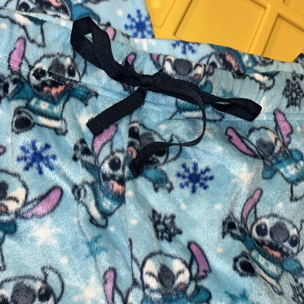 EUC Stitch 2X pajama pants - Picture 2 of 3